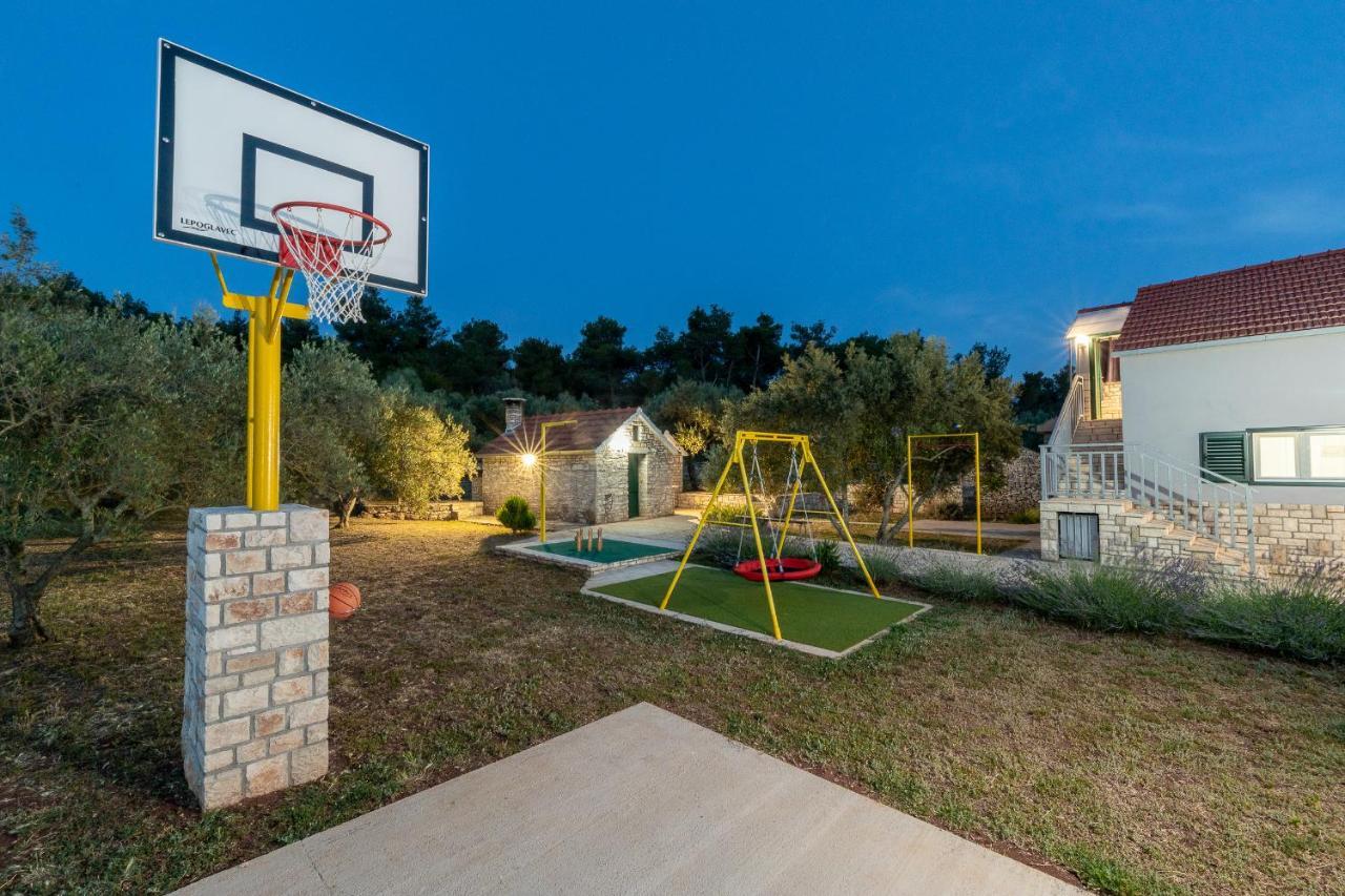 Villa Barbara - Olive Paradise Vela Luka Bagian luar foto
